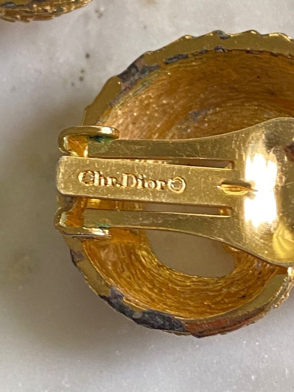 Christian Dior Vintage Gold-Tone Textured Clip-On Earrings - Picture 3 of 8